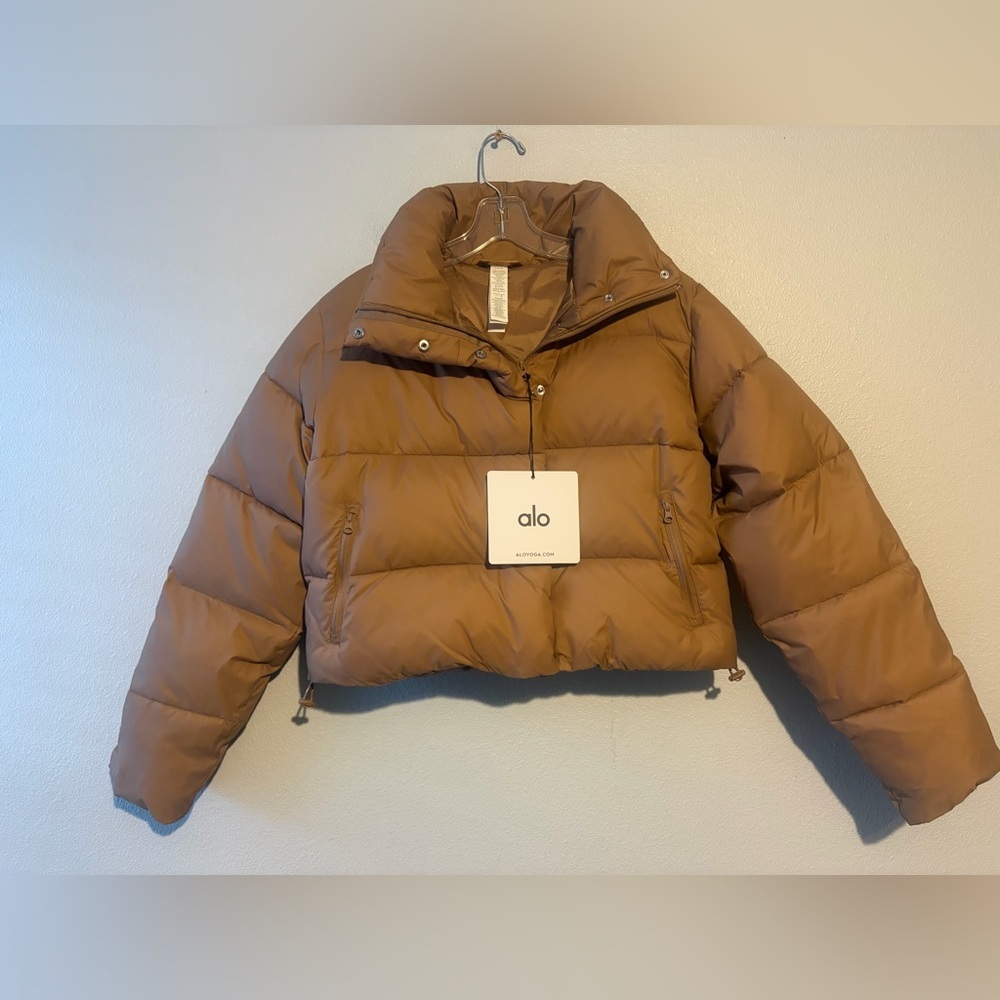 ALO Gold Rush Puffer - Picture 5 of 10